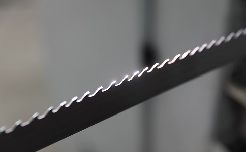 杭州双金属带锯条产生切削噪音的原因具体有哪些？